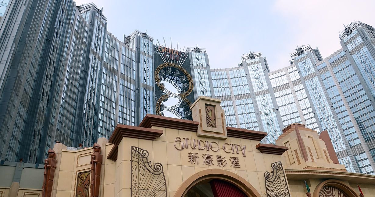 macau's-robust-recovery-powers-melco-resorts-as-q3-2023-revenues-surge-to-$1.02-billion